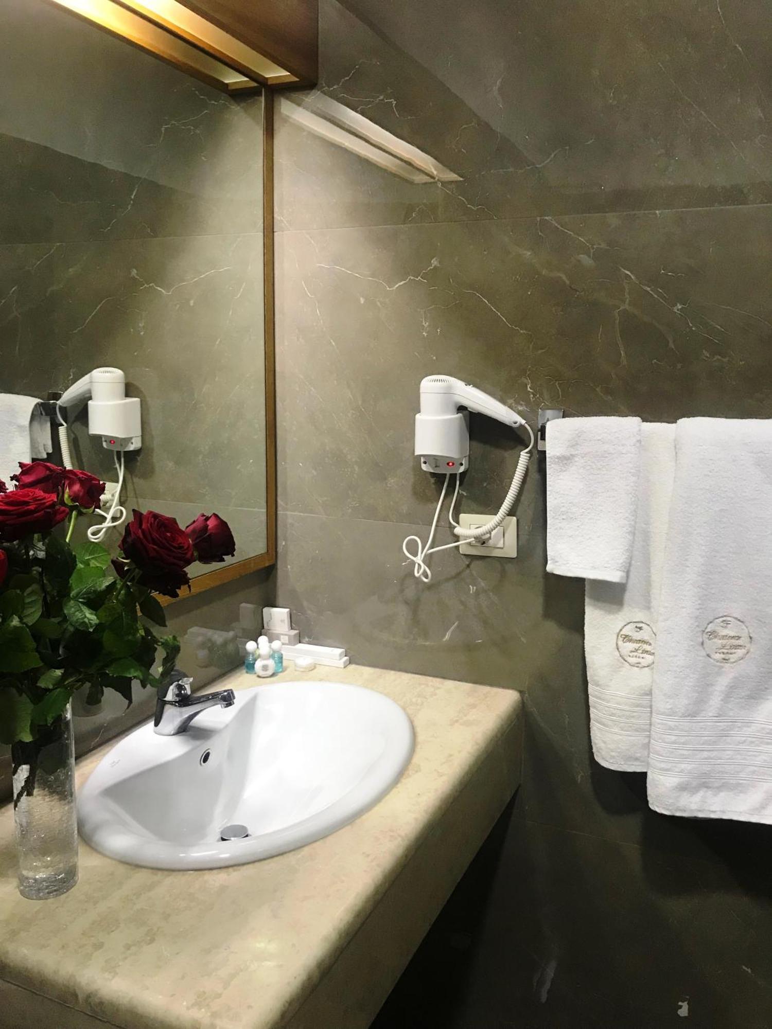 Hotel Chateau Linza Shkoze